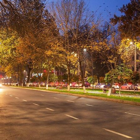 Metro Aybek Center Of Tashkent Comfort 1 Bedroom And Hall Luaran gambar