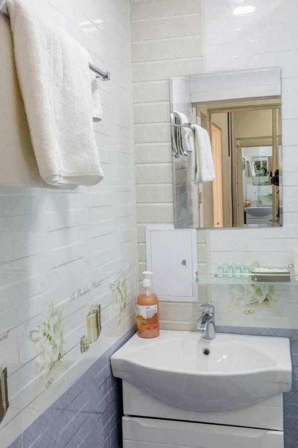Metro Aybek Center Of Tashkent Comfort 1 Bedroom And Hall Luaran gambar
